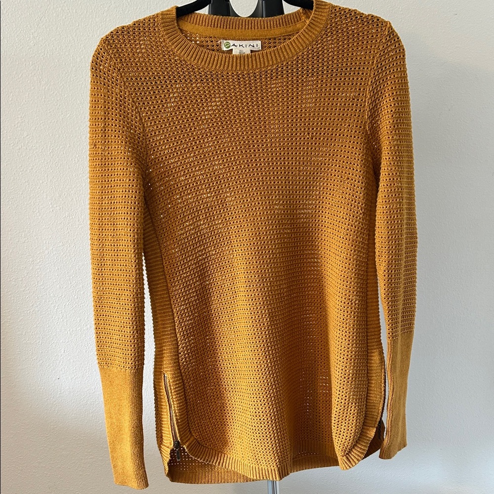 AKIRA Golden Knit Crew Neck Sweater